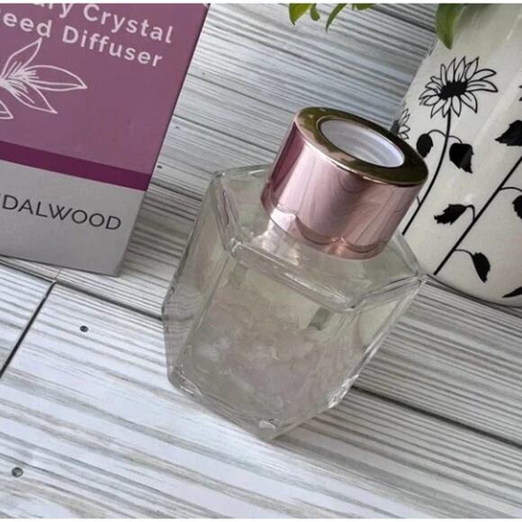 NEW Sanctuary Luxury Crystal Reed All-Natural Diffuser in Sandalwood 50 ml - Picture 3 of 4